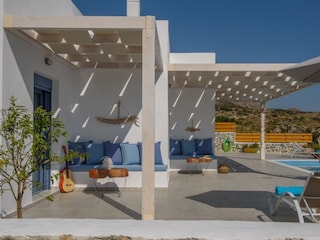 Villa Kerames Outdoor Recording 7