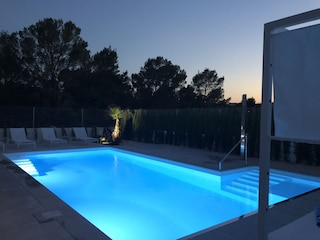 Abendstimmung am Pool