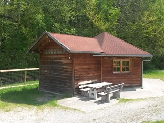 Grillhütte im Außenbereich Feriendorf Schwarzholz