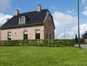 Vakantiehuis Historisch vissershuis in Zoutkamp bij het Lauwersmeer - Zoutkamp - image1