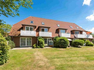 Gartenansicht "Leuchtfeuer", Haus Nis Randers, Waldallee 20, St. Peter-Ording