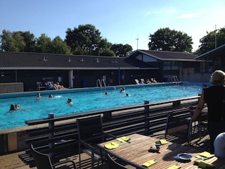 Als Gäste haben Sie natürlich freien Zugang zum Pool