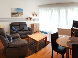 Wohnzimmer mit Essecke
