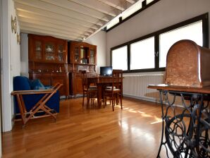 Apartamento Belvilla by OYO Cozy Apartment in Lovere near Lake