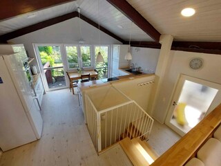 Treppe zum Eingang und zu den Schlafräumen