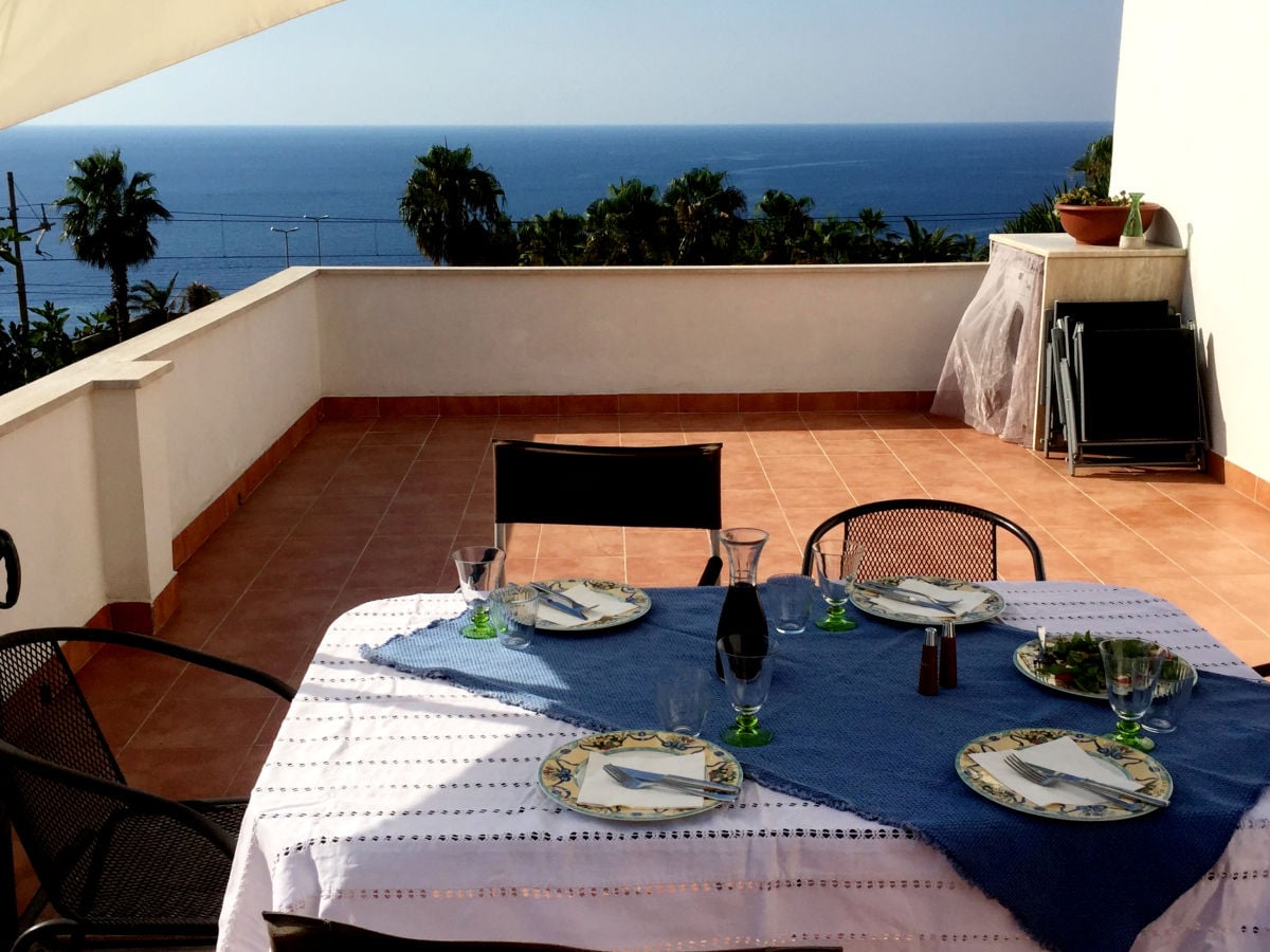 Blick von der Terrasse von CASA BIANCA