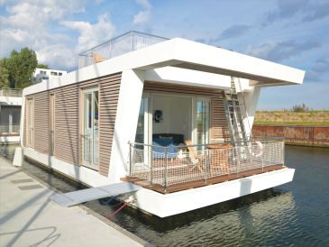 Hausboot Villa Ostseekind