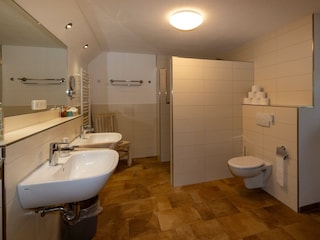 Badezimmer Erdgeschoss