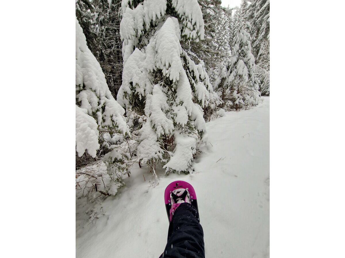 Schneeschuhwandern von der Haustüre weg