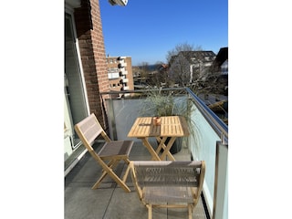 Balkon mit kleinem Meerblick