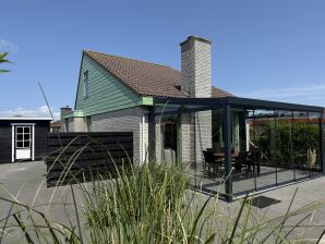 Albatros 181 in holiday park Strandslag 1