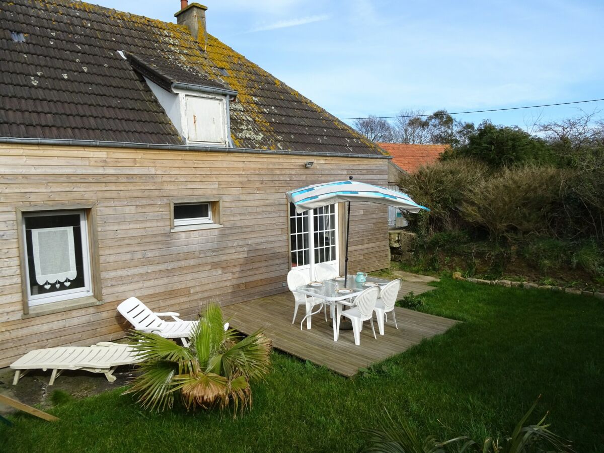 Holiday cottage Le Vast Outdoor Recording 1