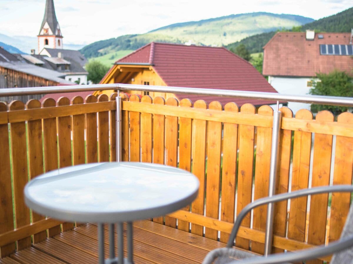 Balkon mit Bergblick