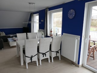 Wohn- und Essbereich, Zugang zur Dachterrasse