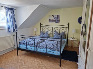 Großes Schlafzimmer 2. Stock