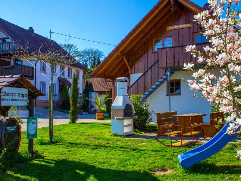 Ferienhäuser &amp; Ferienwohnungen für den Urlaub mit Hund in Hagnau am