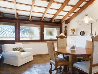 sitting-/ dining room in the attic