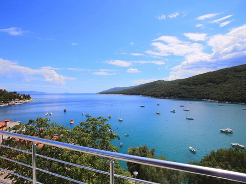 Appartamento per vacanze con una grande vista sul mare e terrazza