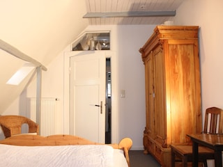 Schlafzimmer 1 mit Doppelbett