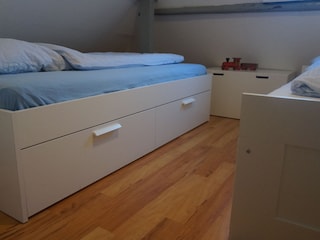 Schlafzimmer 2