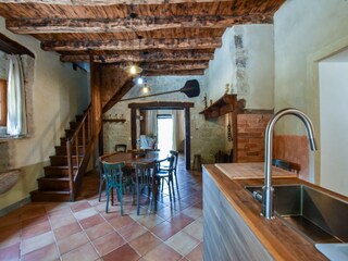 Farmhouse Cabrerets Features 12