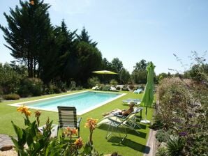 Acogedora casa de vacaciones en Peyzac-le-Moustier con piscina privada - Les Eyzies-de-Tayac-Sireuil - image1