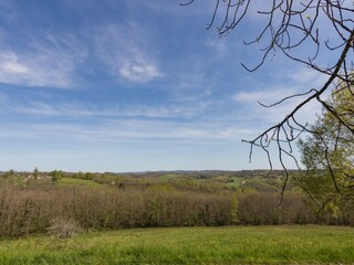 Holiday cottage Les Eyzies-de-Tayac-Sireuil Environment 35