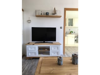 Blick vom Schlafsofa in die separate Küche