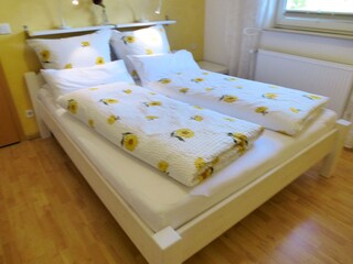 FW Libelle Schlafzimmer mit Doppelbett