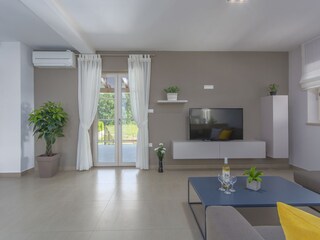 Villa Barat Caratteristiche 7