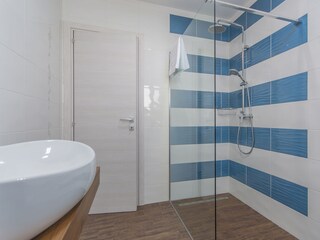 Villa Barat Caratteristiche 9