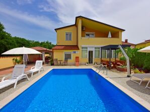 Holiday apartment Laura with pool A - Nova Vas - image1