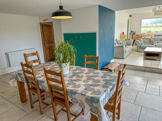DIning area and lounge