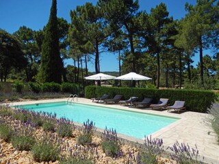 Villa Piolenc Outdoor Recording 7