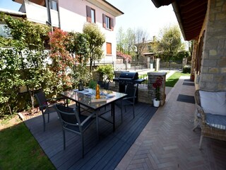 Villa Rovato Outdoor Recording 6