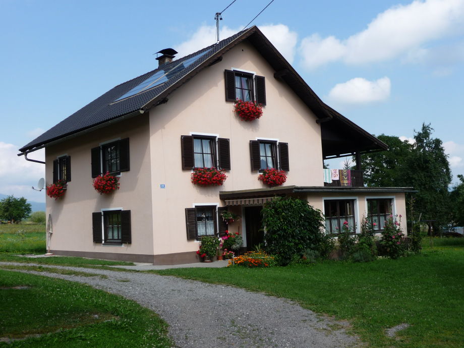 Haus mit großem balkon
