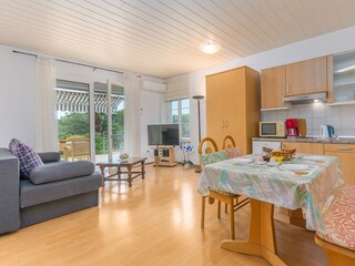 Apartment Mali Maj Features 9