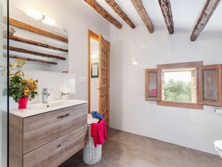 Farmhouse Culla Features 21