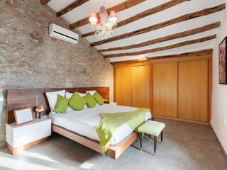 Farmhouse Culla Features 17