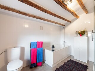 Farmhouse Culla Features 20