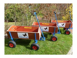 "Südwind" mit eigenem Bollerwagen