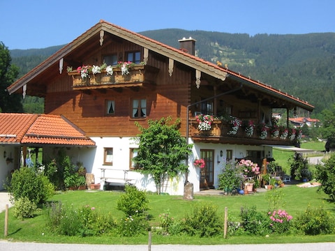 Ferienwohnung "Gamsknogel" Jung Hildegard und Bernhard