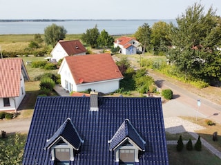 FH "Leuchtturm" mit der Drohne mit Blick auf´s Wasser