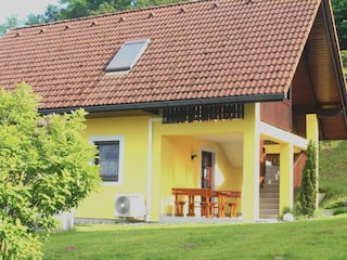 Das Ferienhaus verfügt über eine Klimaanlage