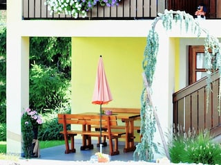 Überdachte Terrasse