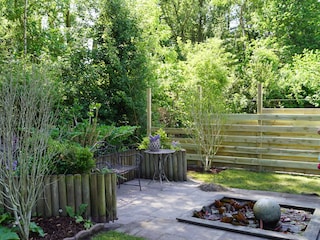 Garten, Sitzplatz mit Teich