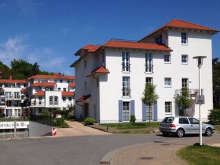 Blick zum Objekt mit Tiefgarage