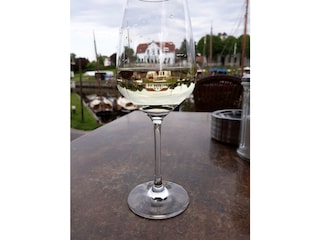 Genuss am Hafen,  Welt im Glas