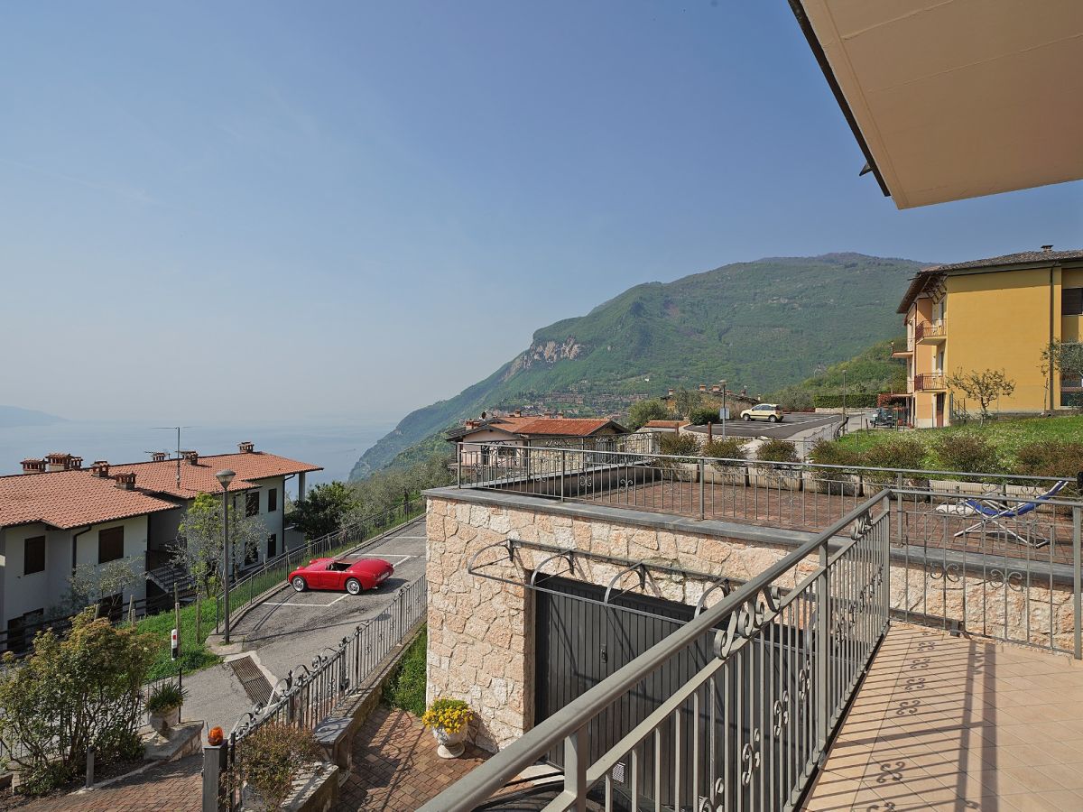 Balkon + Terrasse mit Seeblick