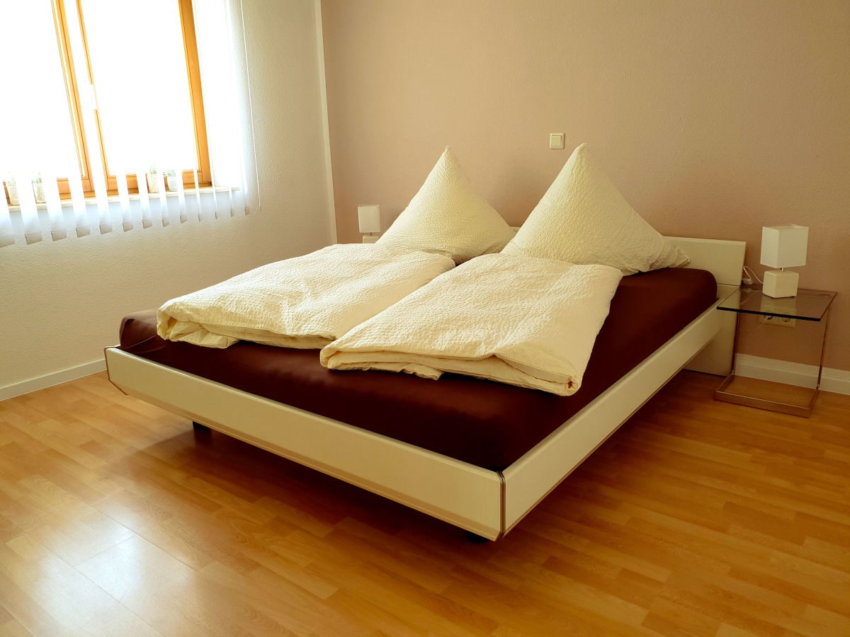 1. Schlafzimmer